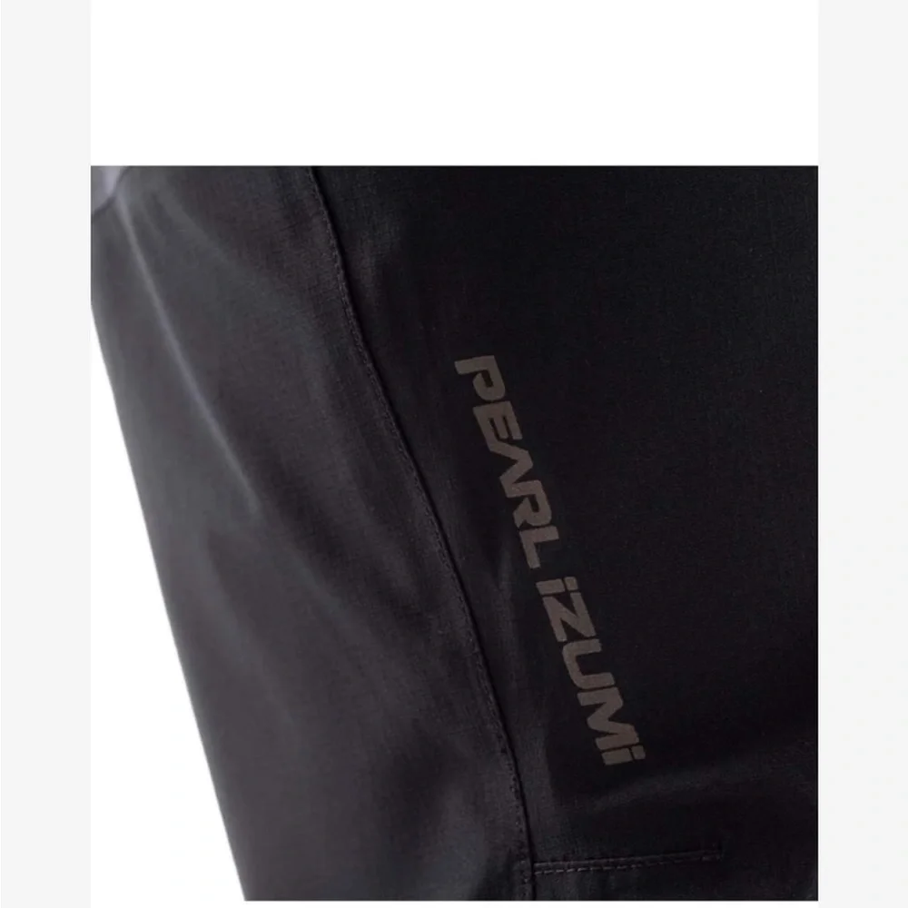 PEARL IZUMI Black Athletic Pants with Reflective Stripes. Size 36